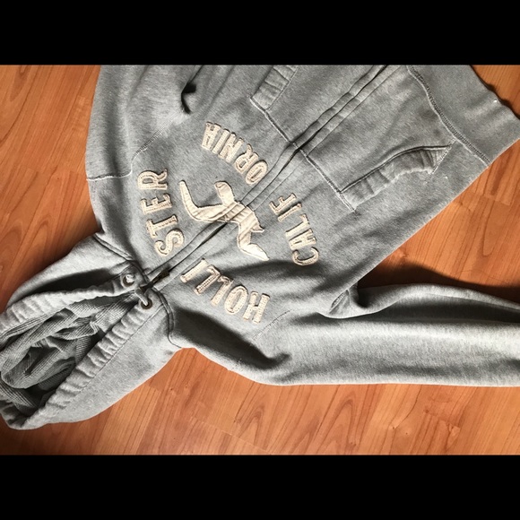 Like new Hollister Men medium grey hoodies - Picture 4 of 7